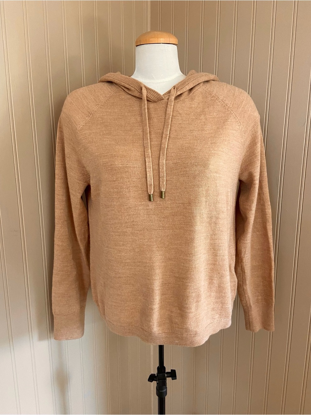 Rachel Zoe 100% Extra Fine Merino Wool Tan Hooded Sweater Women’s Size Medium
